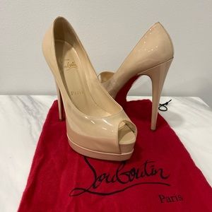 Louboutin Beige Patent Leather Palais Royal Pumps